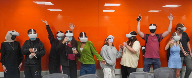 Students participated in the spring semester course, “Religion and Sacred Spaces in the Era of Virtual Reality and Artificial Intelligence,” which was taught in virtual reality. Photos: Kim Grinfeder/University of Miami School of Communication.