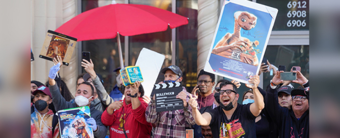 Fans call for director Steven Spielberg as he arrives at a 40th anniversary screening of his classic 1982 film "E.T. the Extra-Terrestrial" on the opening night of the TCM Classic Film Festival, Thursday, April 21, 2022. Photo: The Associated Press