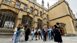 Immersing themselves in the culture and history of London, students take a guided tour of Oxford.